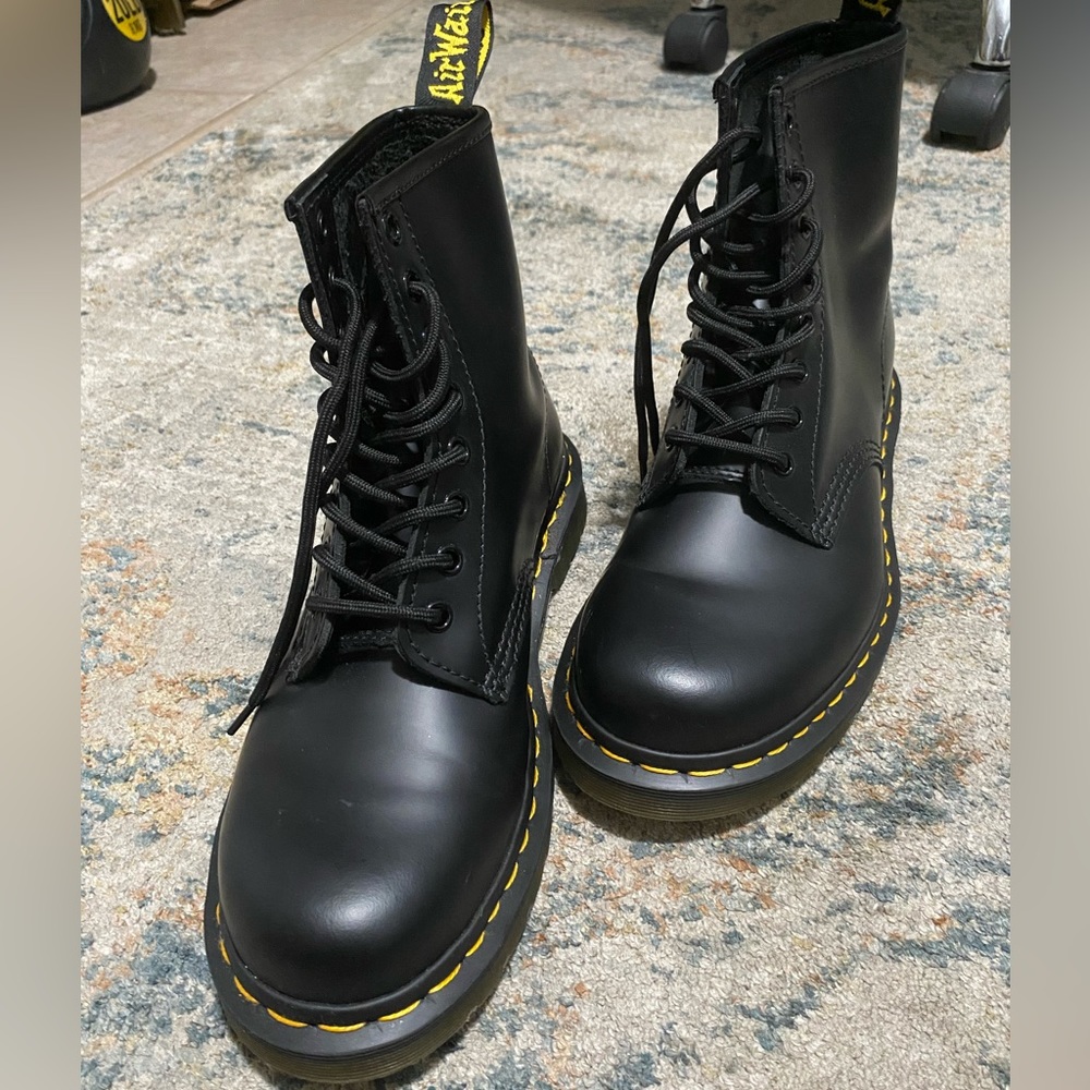 COPY - DR MARTENS 1460 Size US 8